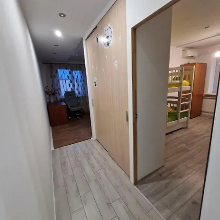 Family Apartment *